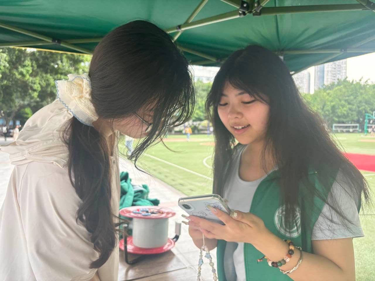 1.志愿者讲解.jpg