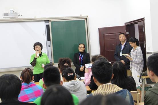 心手永相牵健康伴我行通识学院蒲公英义协携手重庆110中学开展志愿